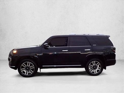 Used 2017 Toyota 4Runner Limited AWD/4WD image 2