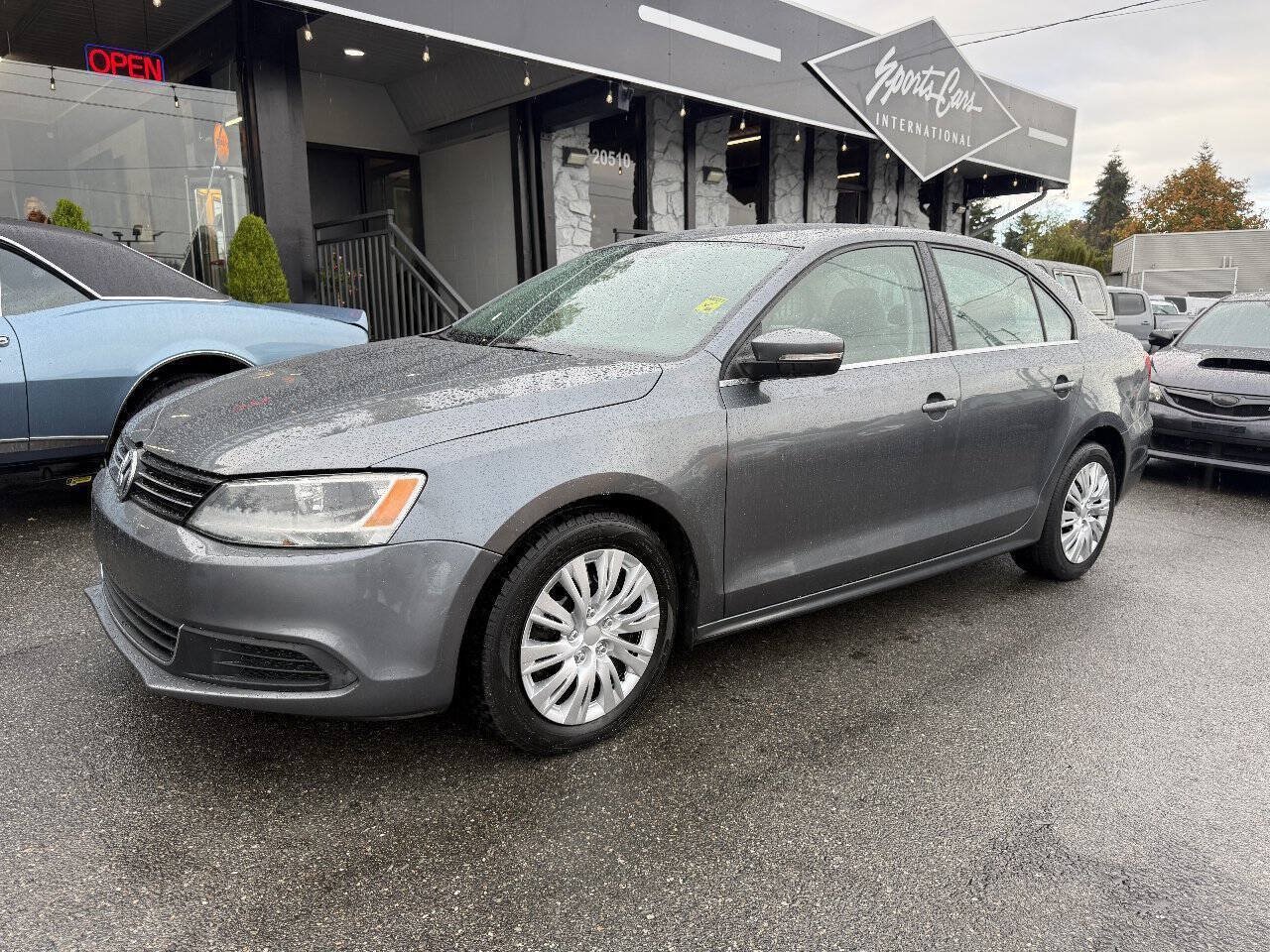 Used 2013 Volkswagen Jetta SE FWD image 1