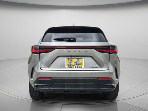 Used 2024 Lexus NX 250 FWD image 6