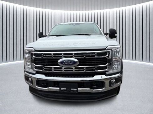 New 2026 Ford F450 XL w/ XL Chrome Package image 2