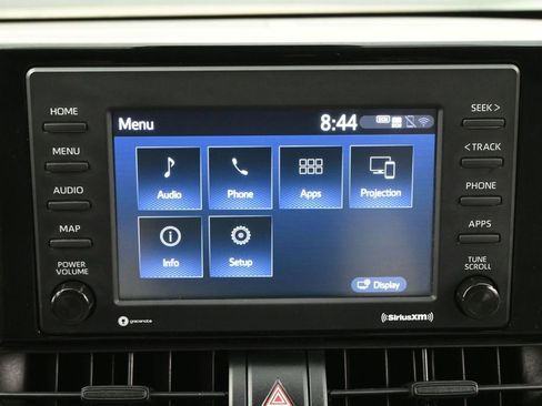 Used 2021 Toyota RAV4 XLE w/ Convenience Package FWD image 8