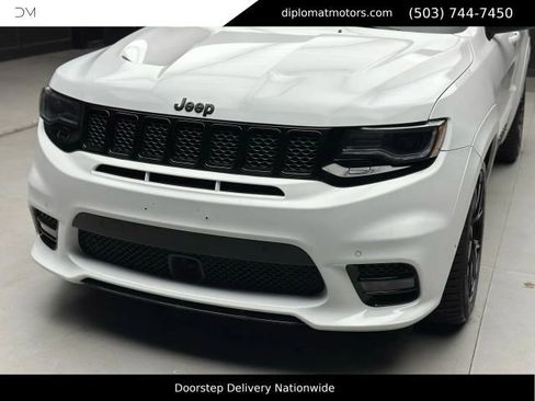 Used 2020 Jeep Grand Cherokee SRT AWD/4WD image 14