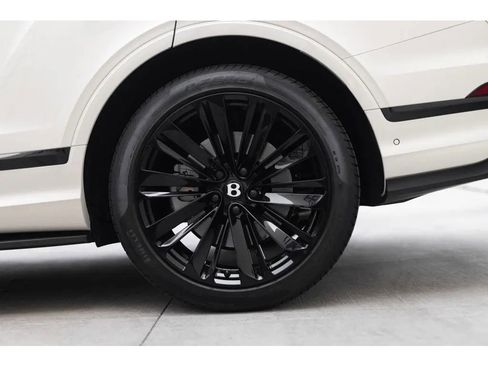 Certified 2023 Bentley Bentayga Speed AWD/4WD image 9
