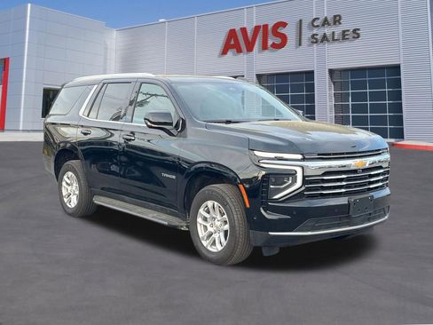 Used 2025 Chevrolet Tahoe LT AWD/4WD image 3