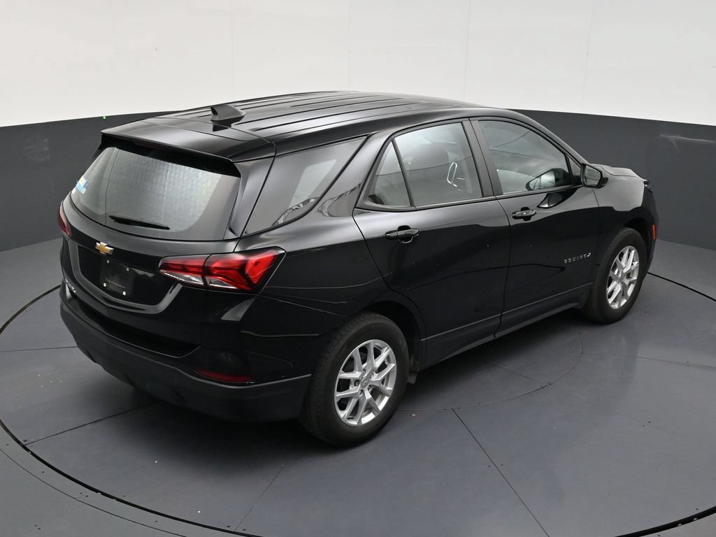 Used 2024 Chevrolet Equinox LS FWD image 15