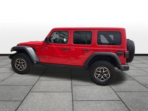 Used 2025 Jeep Wrangler Unlimited Rubicon w/ Convenience Group image 8