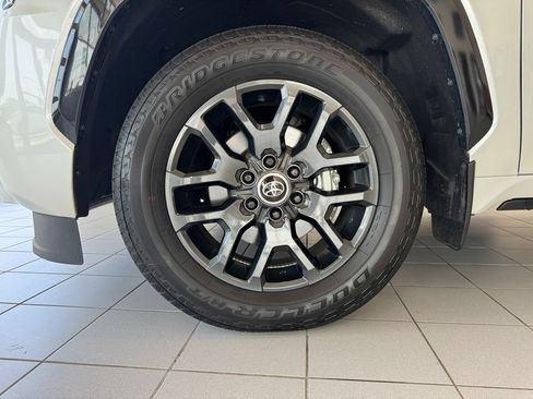 Used 2024 Toyota Sequoia Platinum AWD/4WD image 78