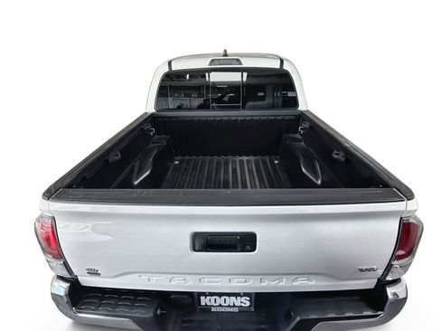 Used 2020 Toyota Tacoma TRD Off-Road image 24
