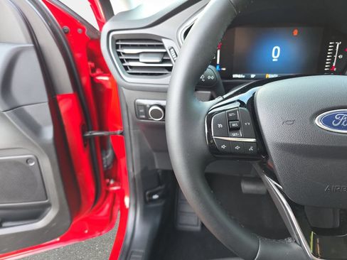 Used 2024 Ford Escape Active w/ Cold Weather Package FWD image 18