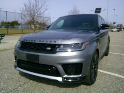 Used 2021 Land Rover Range Rover Sport HSE Silver Edition image 74