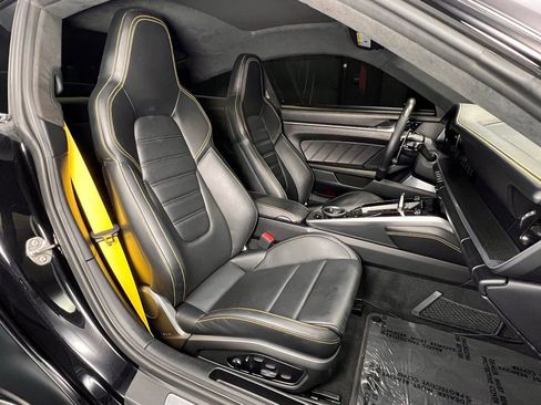 Used 2021 Porsche 911 Turbo S image 4