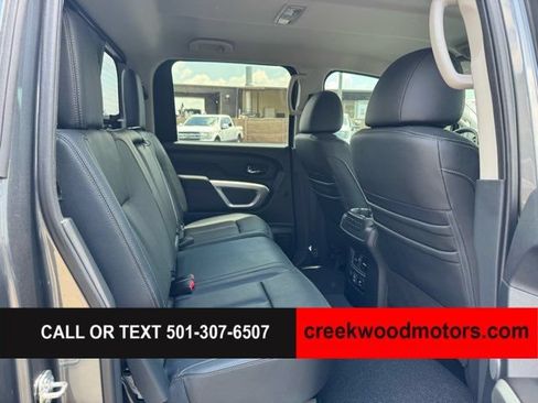 Used 2019 Nissan Titan SL w/ Chrome Package AWD/4WD image 13