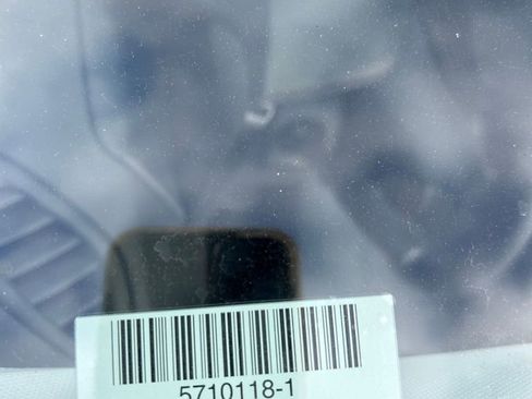 Used 2025 Chevrolet Trax LT w/ LT Convenience Package FWD image 2