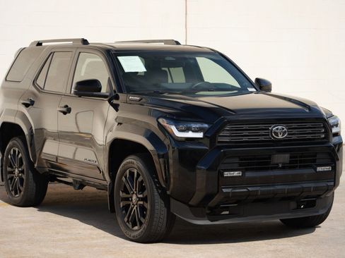 Used 2025 Toyota 4Runner Platinum AWD/4WD image 59