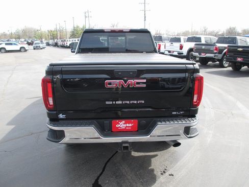 Used 2022 GMC Sierra 2500 SLT w/ SLT Premium Package image 9
