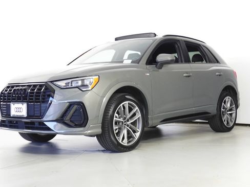 Used 2021 Audi Q3 2.0T Premium AWD/4WD image 2
