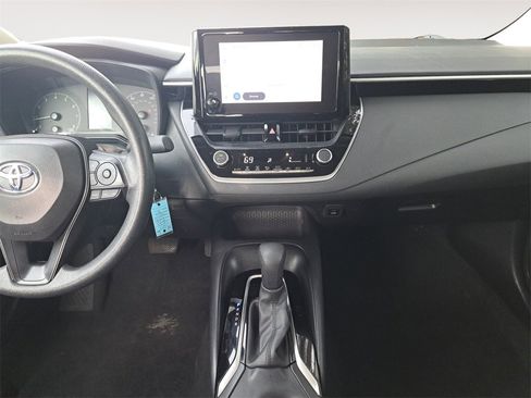 Used 2024 Toyota Corolla LE image 11