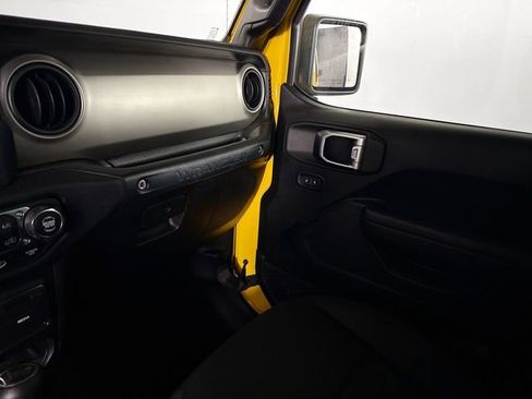 Used 2019 Jeep Wrangler Unlimited Sport S image 33