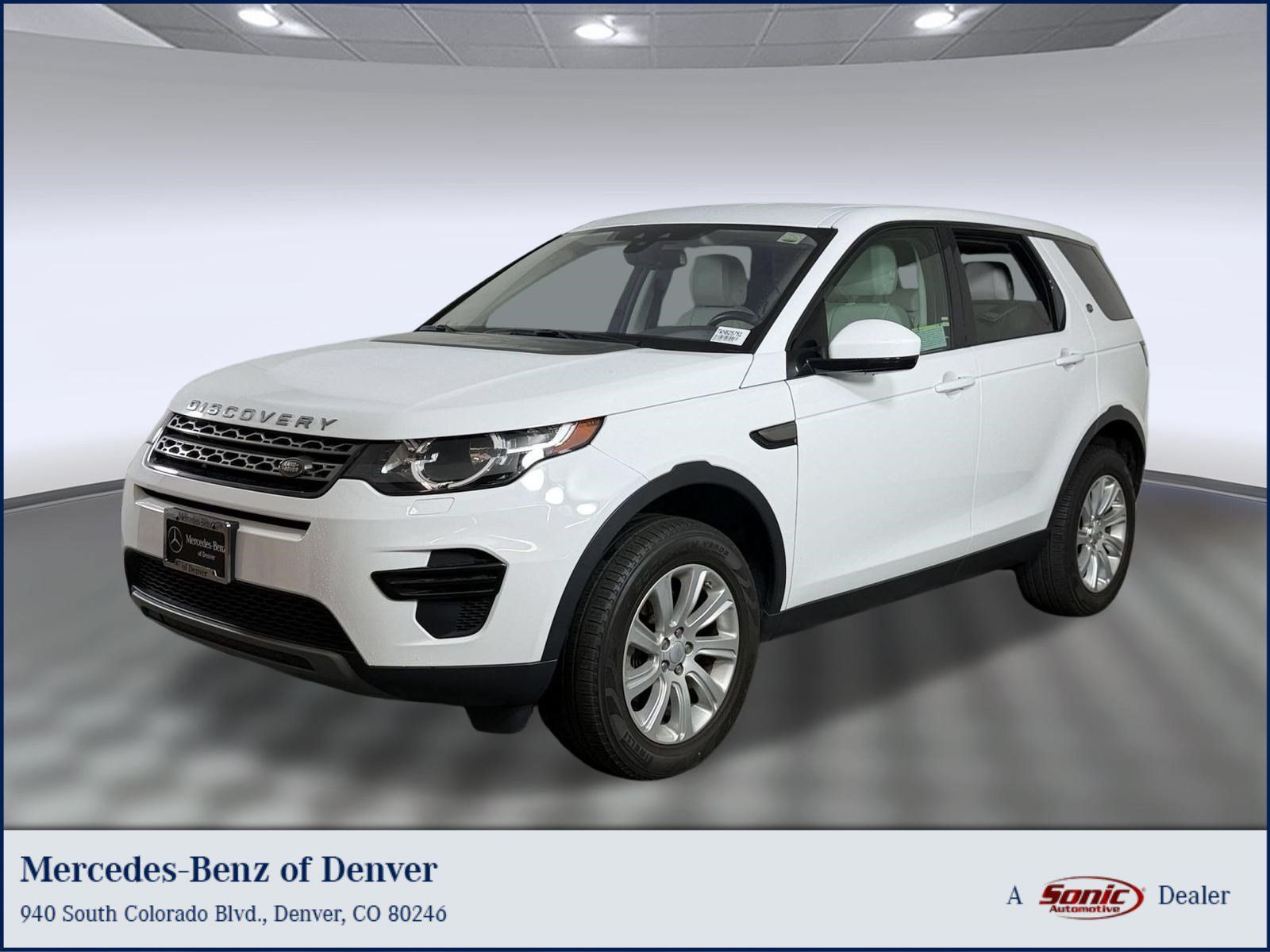 Used 2019 Land Rover Discovery Sport SE AWD/4WD image 1
