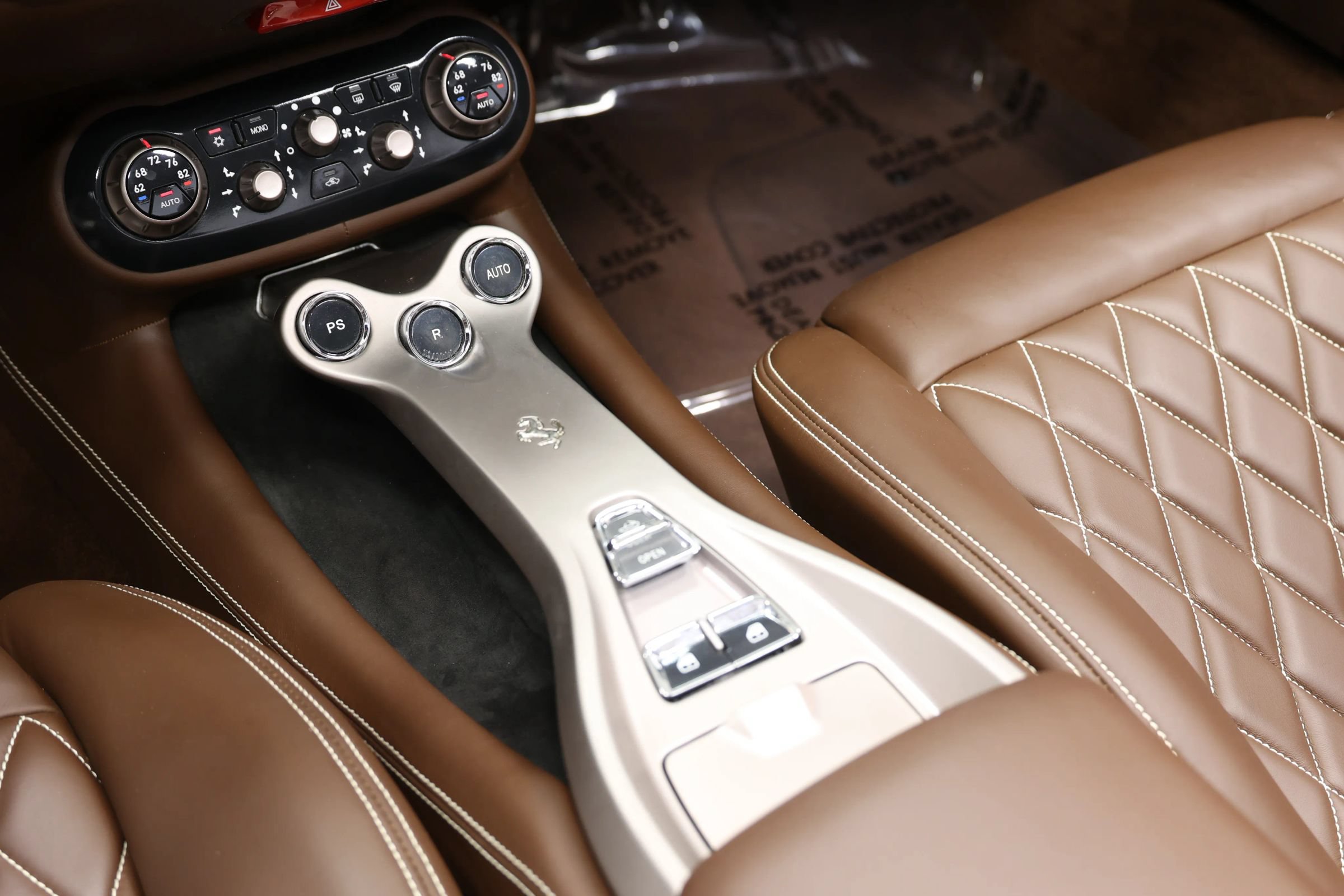 Used 2010 Ferrari California RWD image 59