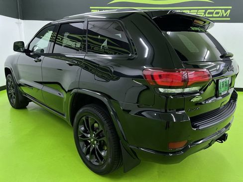 Used 2021 Jeep Grand Cherokee Altitude AWD/4WD image 7