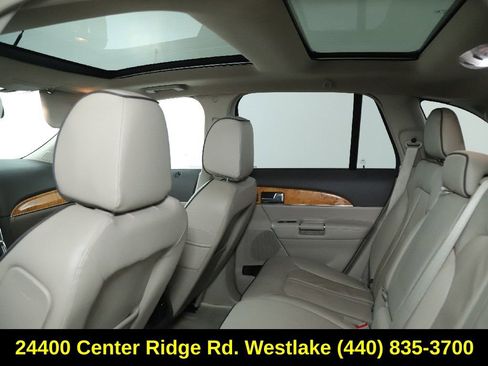 Used 2015 Lincoln MKX AWD w/ Equipment Group 102A image 15