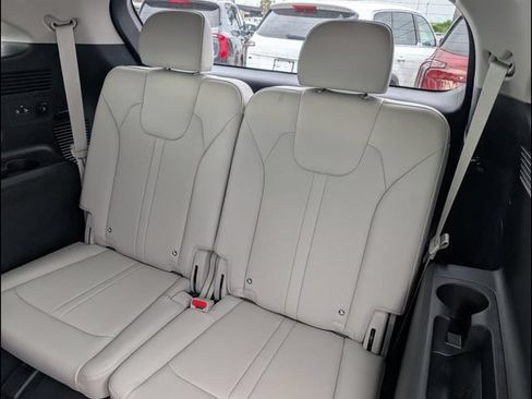 Certified 2025 Kia Sorento S w/ Panoramic Sunroof Package FWD image 11