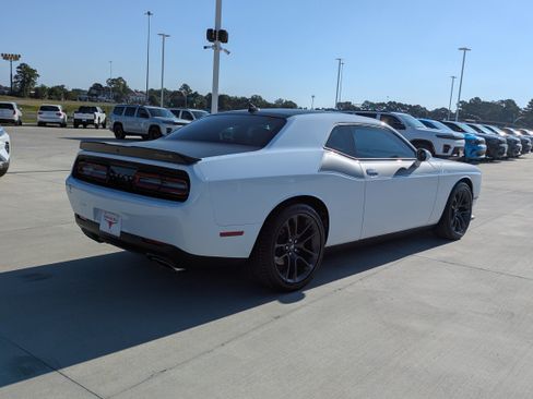 Used 2023 Dodge Challenger R/T w/ T/A Package RWD image 5