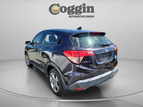 Used 2018 Honda HR-V LX image 3