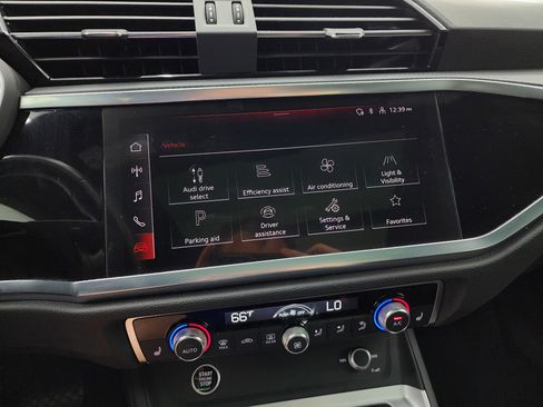 Used 2024 Audi Q3 2.0T Premium image 48