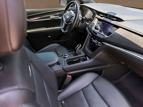 Used 2023 Cadillac XT5 Sportv w/ Technology Package AWD/4WD image 31