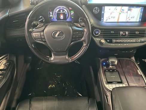 Used 2020 Lexus LS 500h w/ Luxury Package RWD image 15