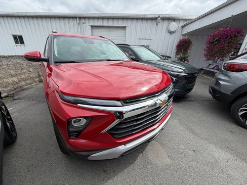 New 2026 Chevrolet TrailBlazer LT w/ LT Cold Weather Package AWD/4WD image 7