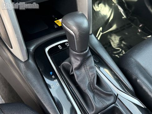 Used 2023 Toyota Corolla Cross XLE FWD image 25