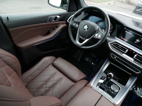 Used 2023 BMW X5 xDrive40i w/ Climate Comfort Package AWD/4WD image 10