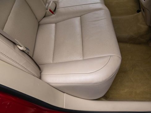 Used 2014 Lexus ES 350 w/ Luxury Package image 29