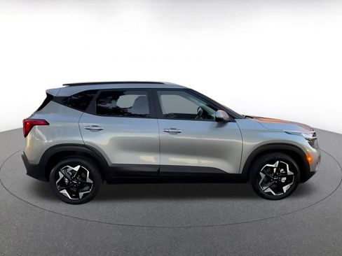 Used 2025 Kia Seltos S image 16