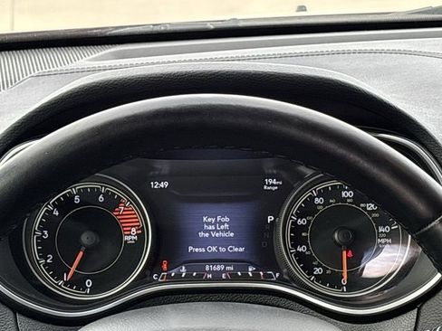 Used 2021 Jeep Cherokee Latitude Lux w/ Comfort/Convenience Group image 12