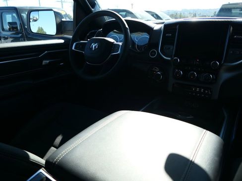 Used 2025 RAM 1500 Big Horn AWD/4WD image 24