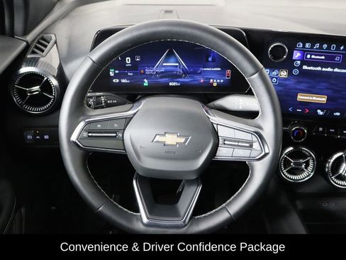 Used 2024 Chevrolet Blazer EV LT image 7