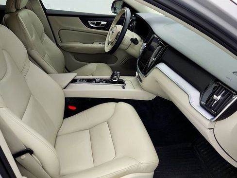 Used 2023 Volvo S60 B5 Core w/ Climate Package image 24