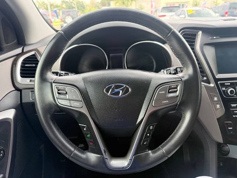 Used 2017 Hyundai Santa Fe Sport FWD image 31