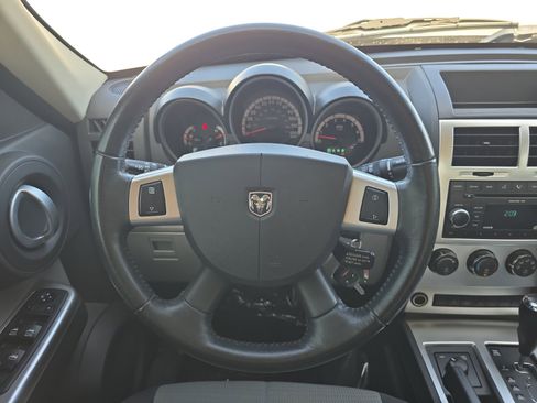 Used 2007 Dodge Nitro SLT image 3