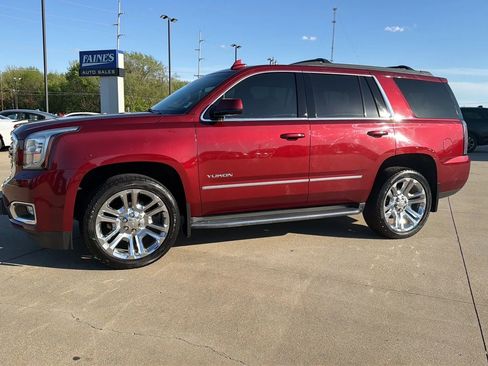 Used 2018 GMC Yukon SLT w/ Premium Edition image 7