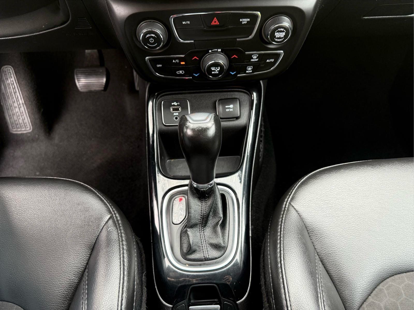 Used 2021 Jeep Compass Latitude FWD image 19