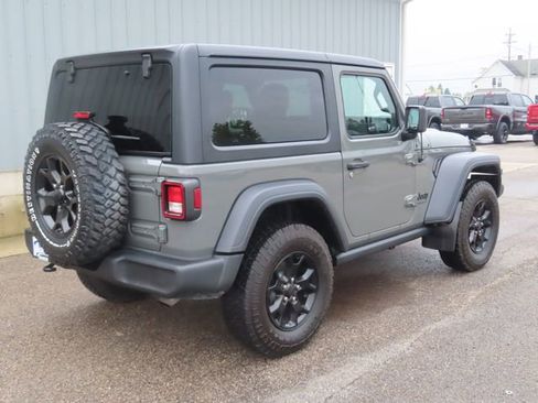 Used 2020 Jeep Wrangler Sport AWD/4WD image 4