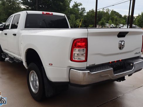 Used 2024 RAM 3500 Tradesman w/ Chrome Appearance Group AWD/4WD image 6