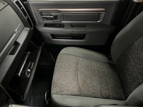 Used 2016 RAM 1500 Big Horn AWD/4WD image 41