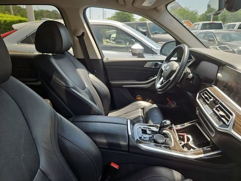 Used 2020 BMW X7 xDrive40i w/ Cold Weather Package image 8