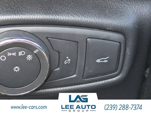 Used 2016 Lincoln MKX Select w/ Select Plus Package image 22